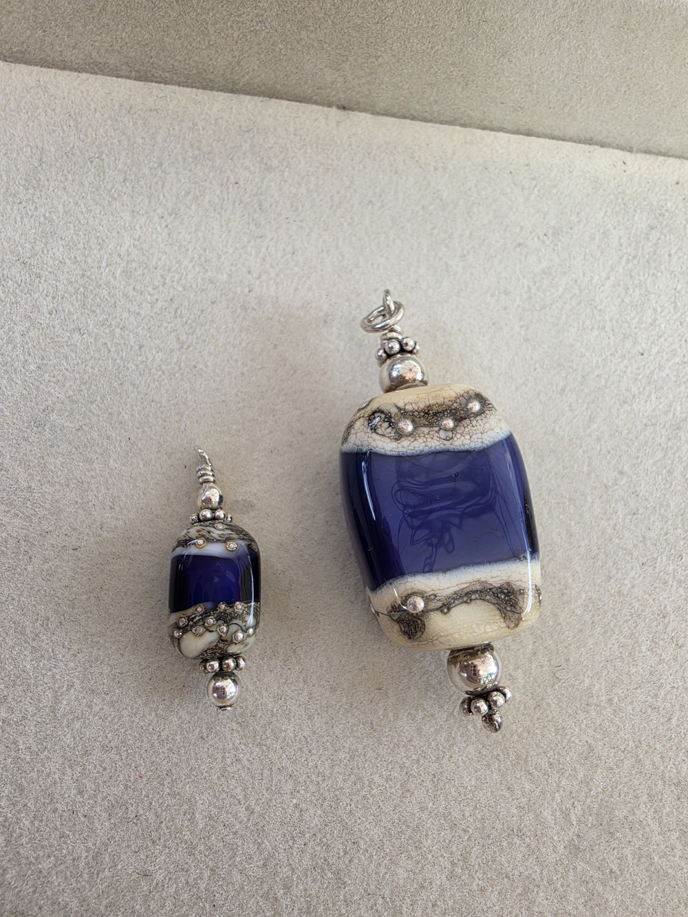 Blue and Cream Glass Pendant and Earring Necklace Set